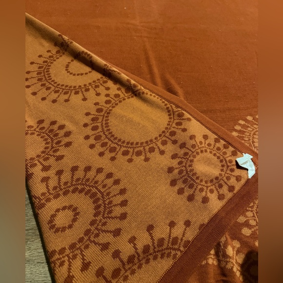 West Elm Terracotta Knit Throw 50”x70” cotton reversible - Picture 5 of 5